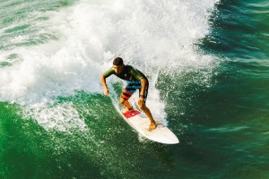 爱游戏中国|蒙特雷重磅出击，向C罗发出世俱杯邀请，拉莫斯或成关键搭档