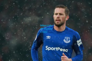 爱游戏官方入口_崔康熙再度缺席赛后发布会，助教金铉敏临时代替引发猜测