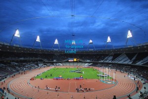 爱游戏体育app：维纳尔杜姆含泪悼念若塔，绿茵永失明珠，安息吧兄弟