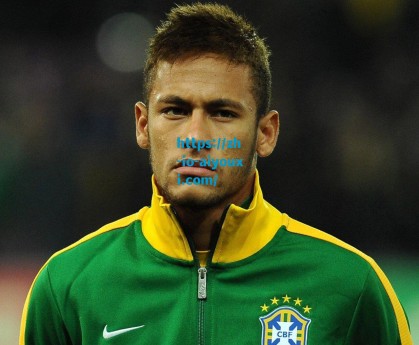 爱游戏体育：曼城迎战伯恩茅斯，罗德里回归名单，替补登场或成关键转折